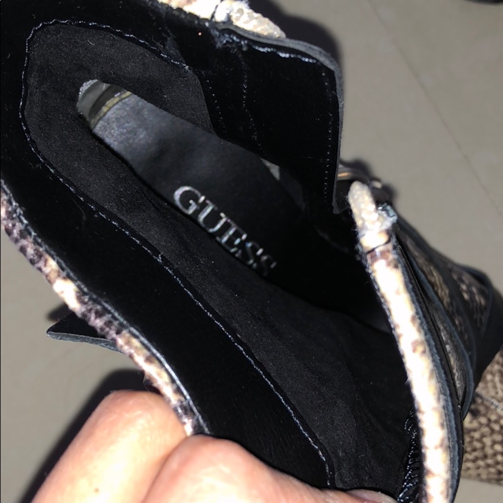 Boots - Picture 5 of 7